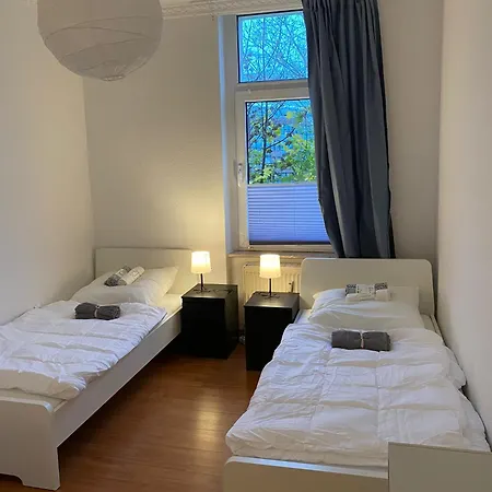 Brandneue Monteurswohnungen Fuer 5-6 Personen In Magdeburg, Teilweise Mit Parkplatz